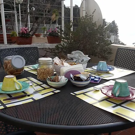 Le Terrazze Di Cristina Bed & Breakfast *